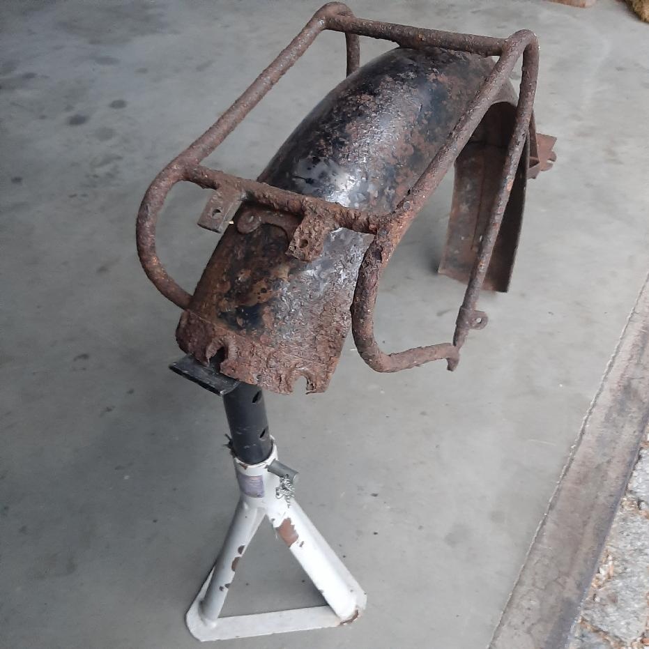 NSU zadní blatník - 10