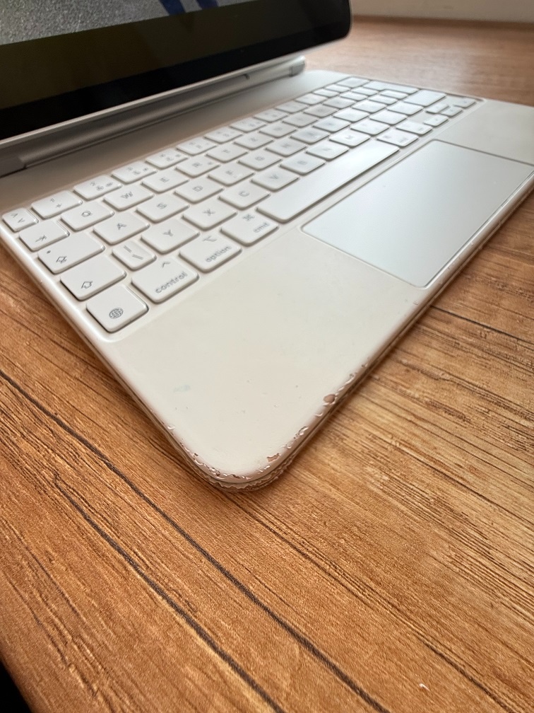 Apple IPAD 2018 PRO 64GB VČETNĚ KLÁVESNICE A TUŽKY - 10