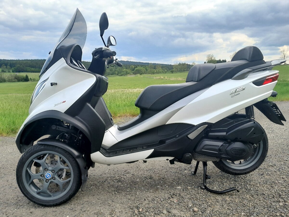 Piaggio MP3 300i ABS,ASR - 10