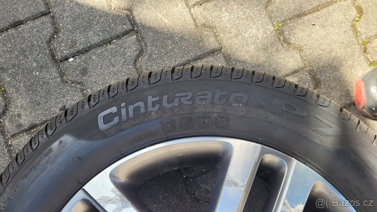 Alu kola VW Golf Touran 205/55 R16 pneu Pirelli 99% - 10