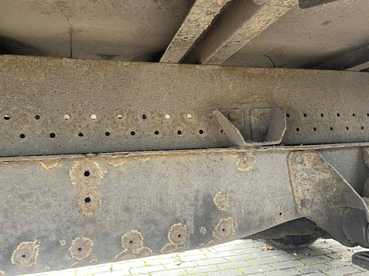 Ford Transit 2.4 TDCI - Skříň - 10