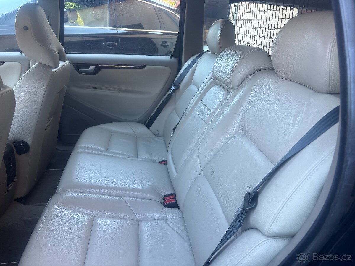 Volvo V70 2,5 AWD - 10