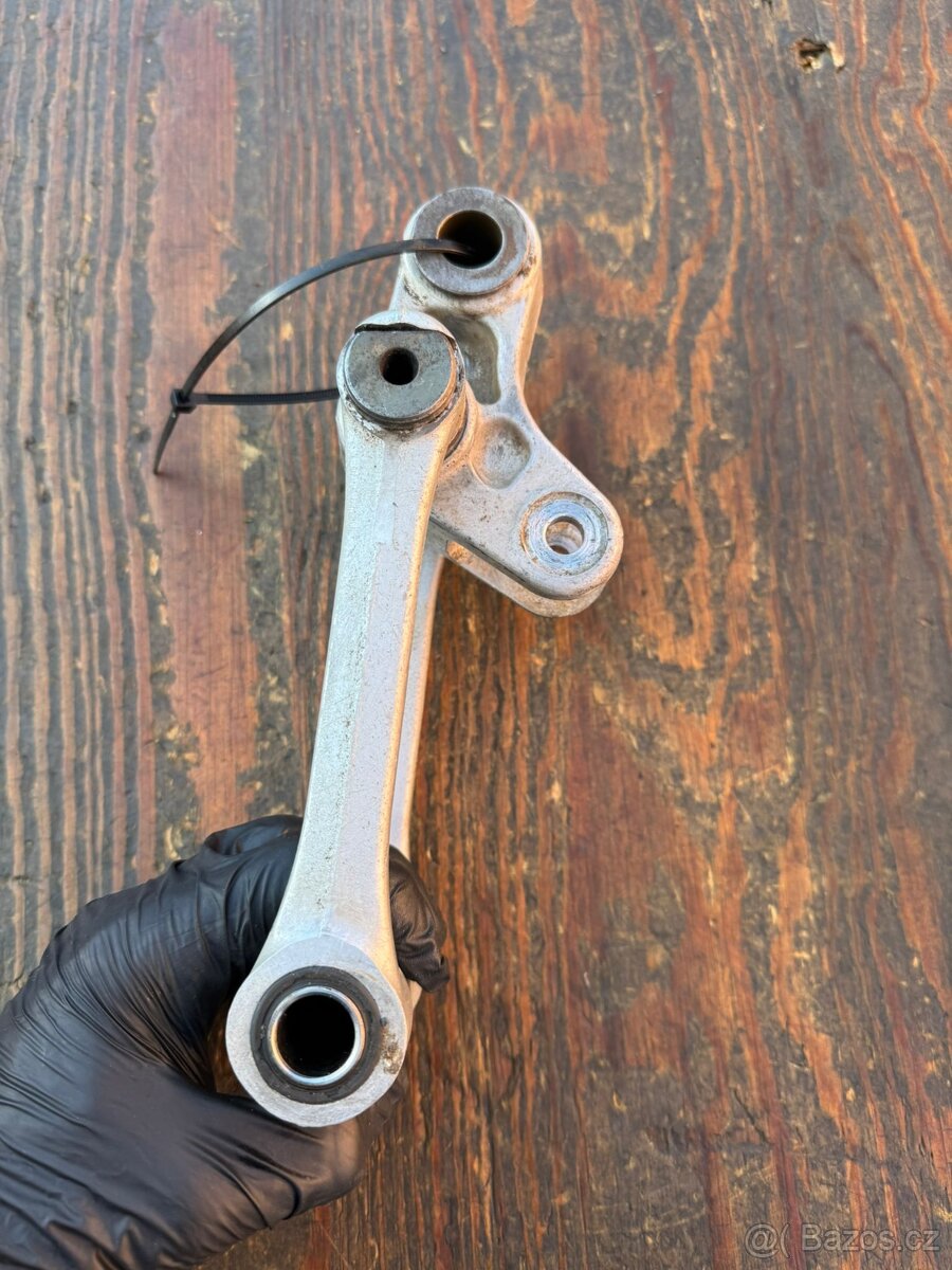 Kyvka spojovací kloub tlumiče Yamaha YZ WRF YZF 125 250 400 - 10