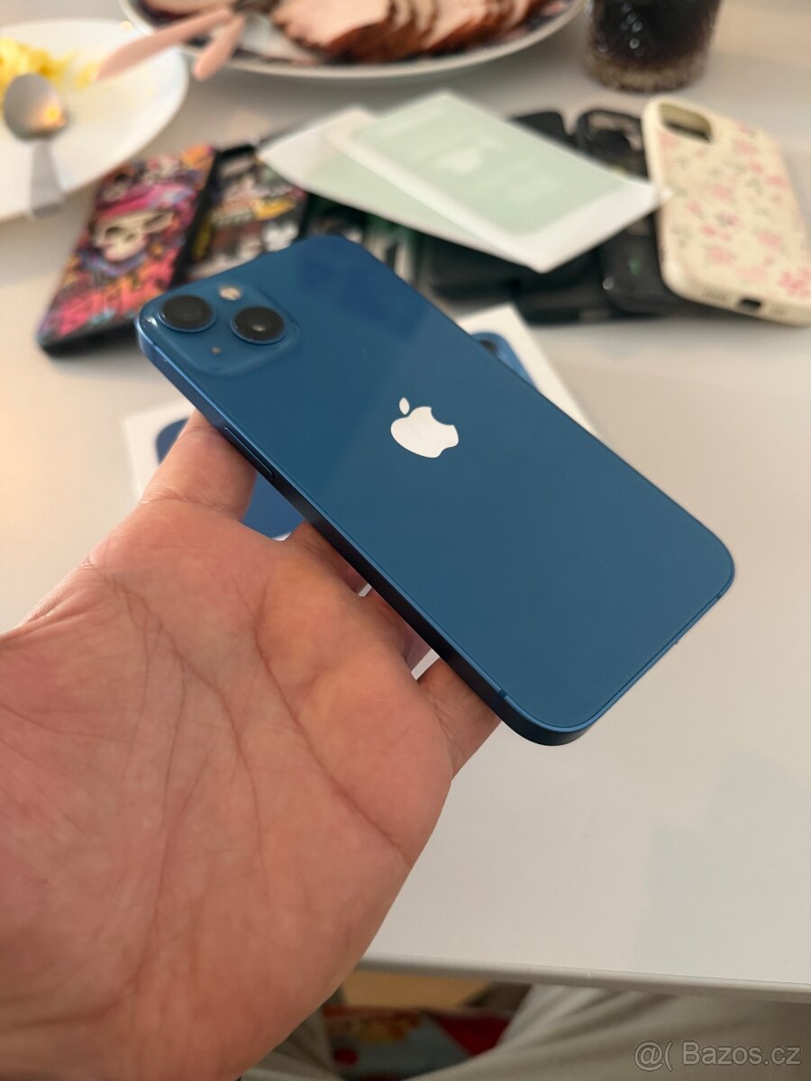 iPhone 13 blue 128 gb - 10