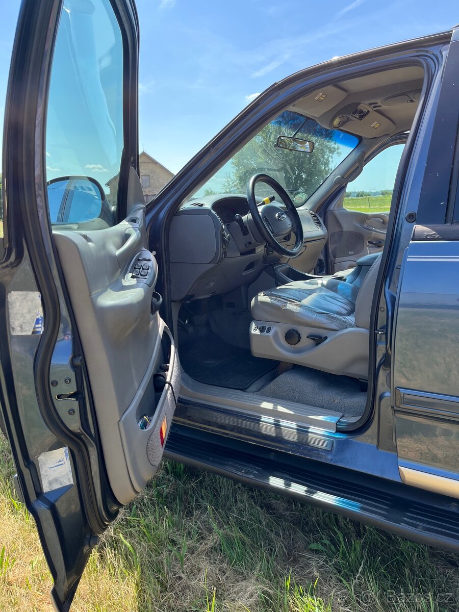 FORD Expedition 5.4 Triton - 10