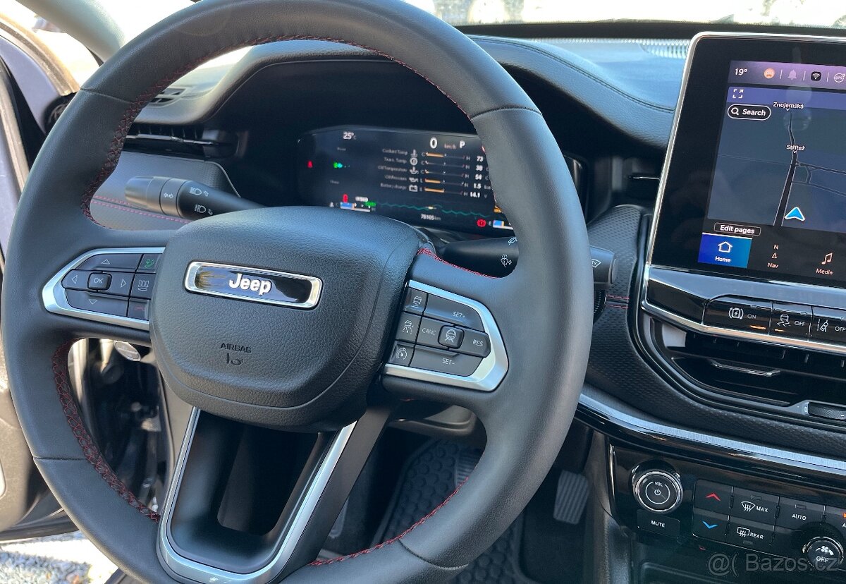 Jeep Compass Trailhawk 4Xe 1.3i PHEV 177 kW Plug-in hybrid - 10