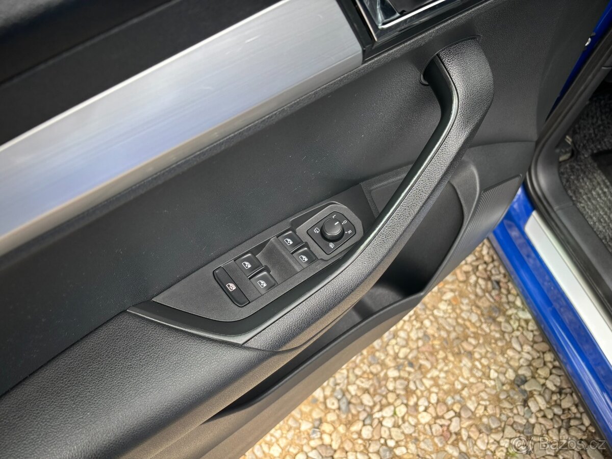 Škoda Karoq 1.0 tsi 85kw r.v.2018, Serviska - 10