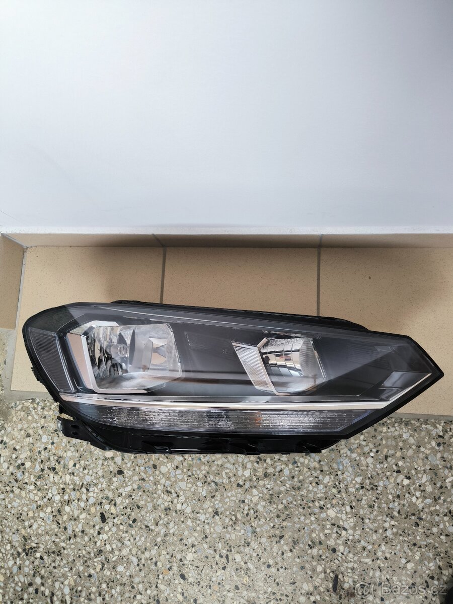 Světlo VW Touran 5tb - 10
