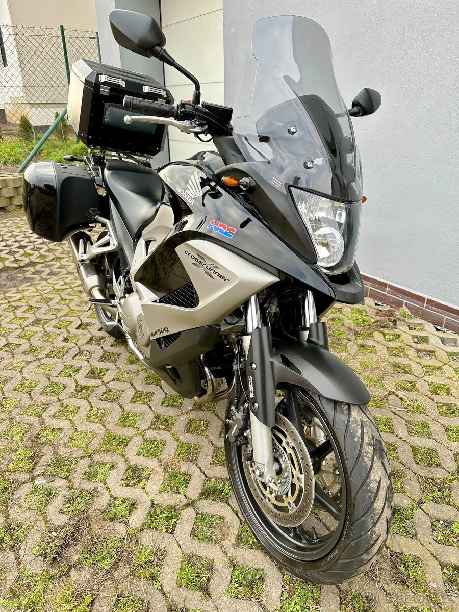 Honda vfr 800 crossrunner - 10