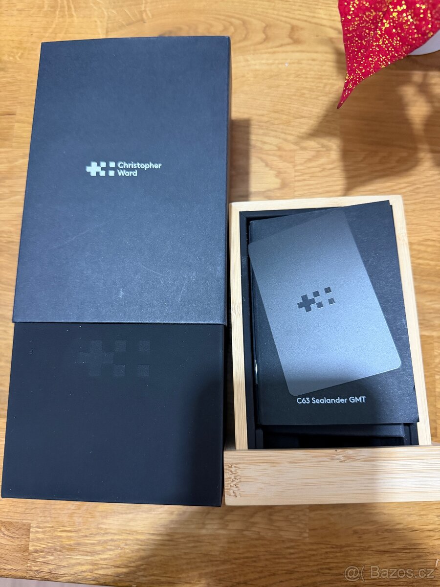 Hodinky Christopher Ward C63 Sealander GMT – Electric Blue - 10