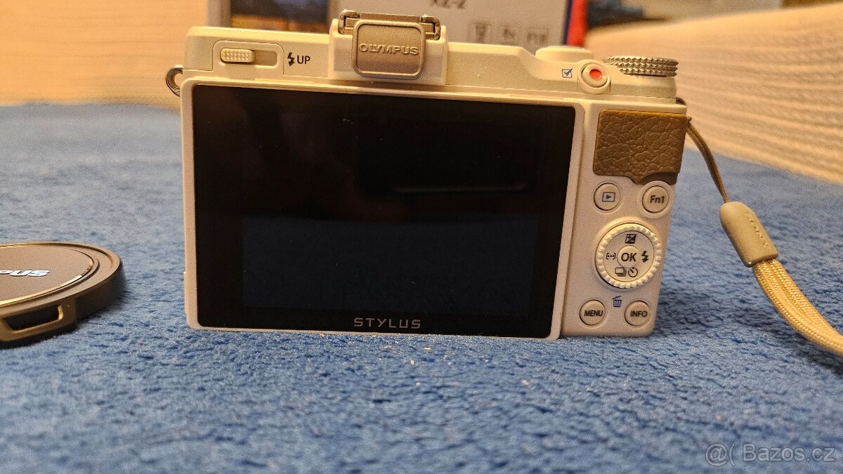 Olympus STYLUS XZ-2 - 10