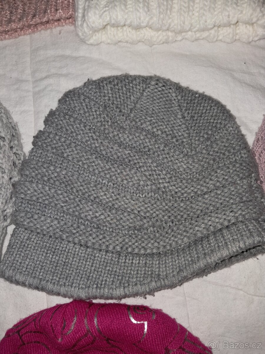 Dámské, dívčí zimní čepice - 10