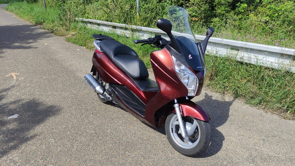 Honda S Wing 125 ABS - 10