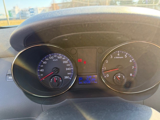 Hyundai Genesis Coupe V6 3,8i automat, 223kW - 10