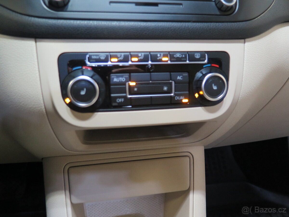 Volkswagen Golf Plus 1.4TSI,navi,kamera,DSG,výhřev,HIGHLINE - 10