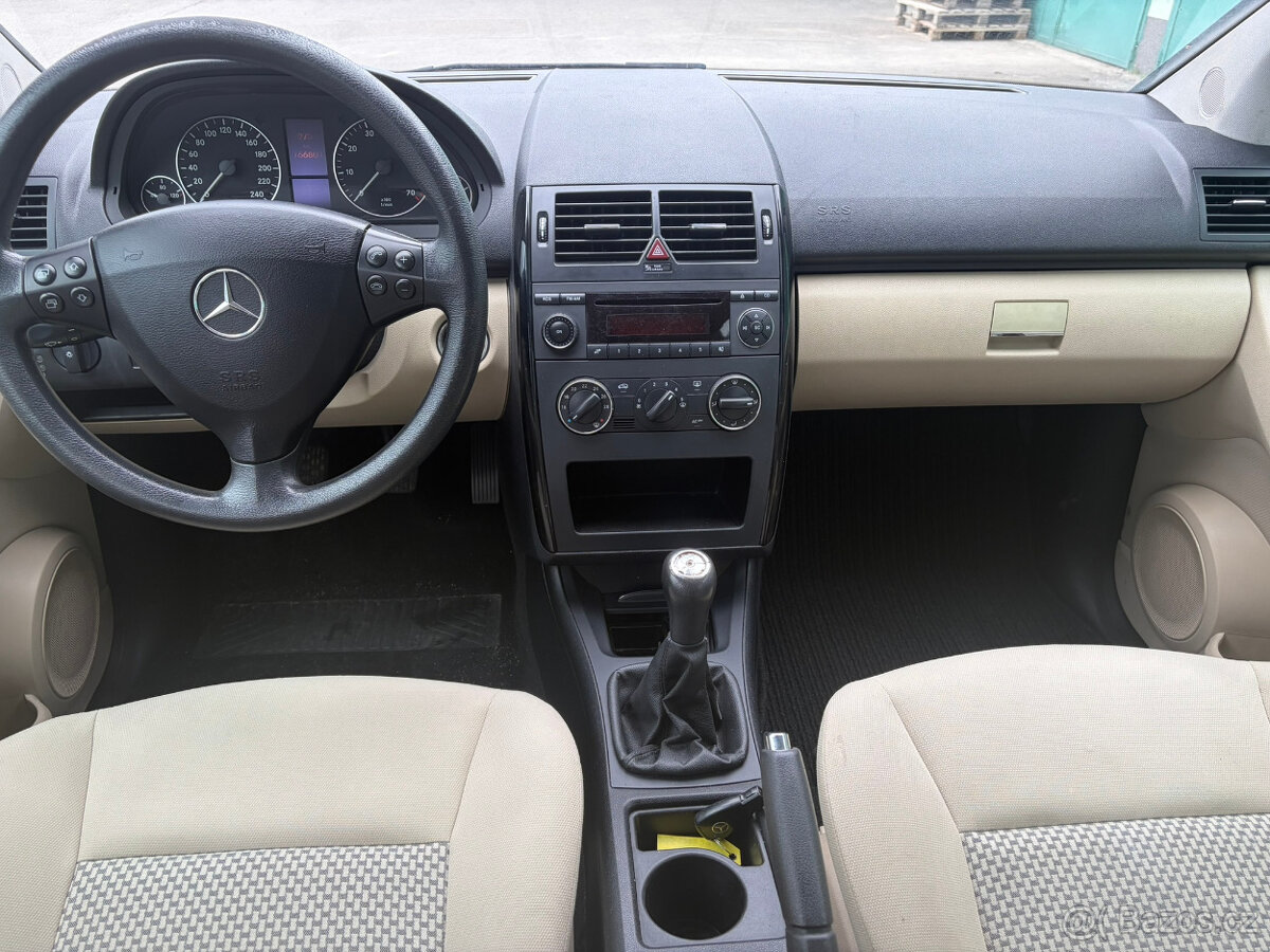 Mercedes - Benz A170 - 10
