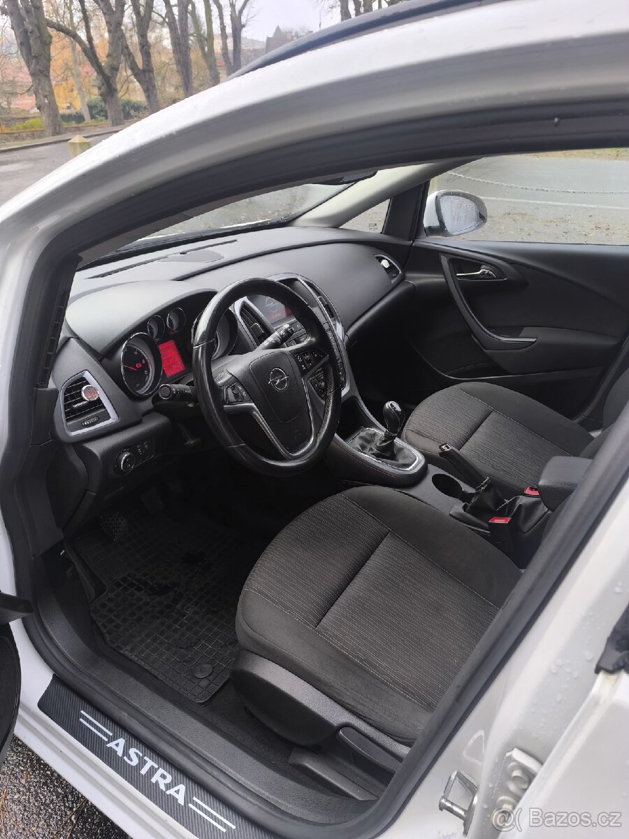 Opel Astra J Sports Tourer 1.6 CDTI 2015 - 10