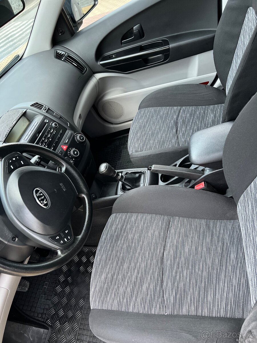 Kia Ceed 1.4 benzín 80 kw Rv-2008 - 10