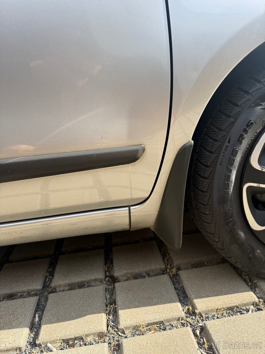 Nissan Note 1.4 BENZIN NOVA STK DO 06/28 KLIMA ČESKÝ PŮVOD - 10