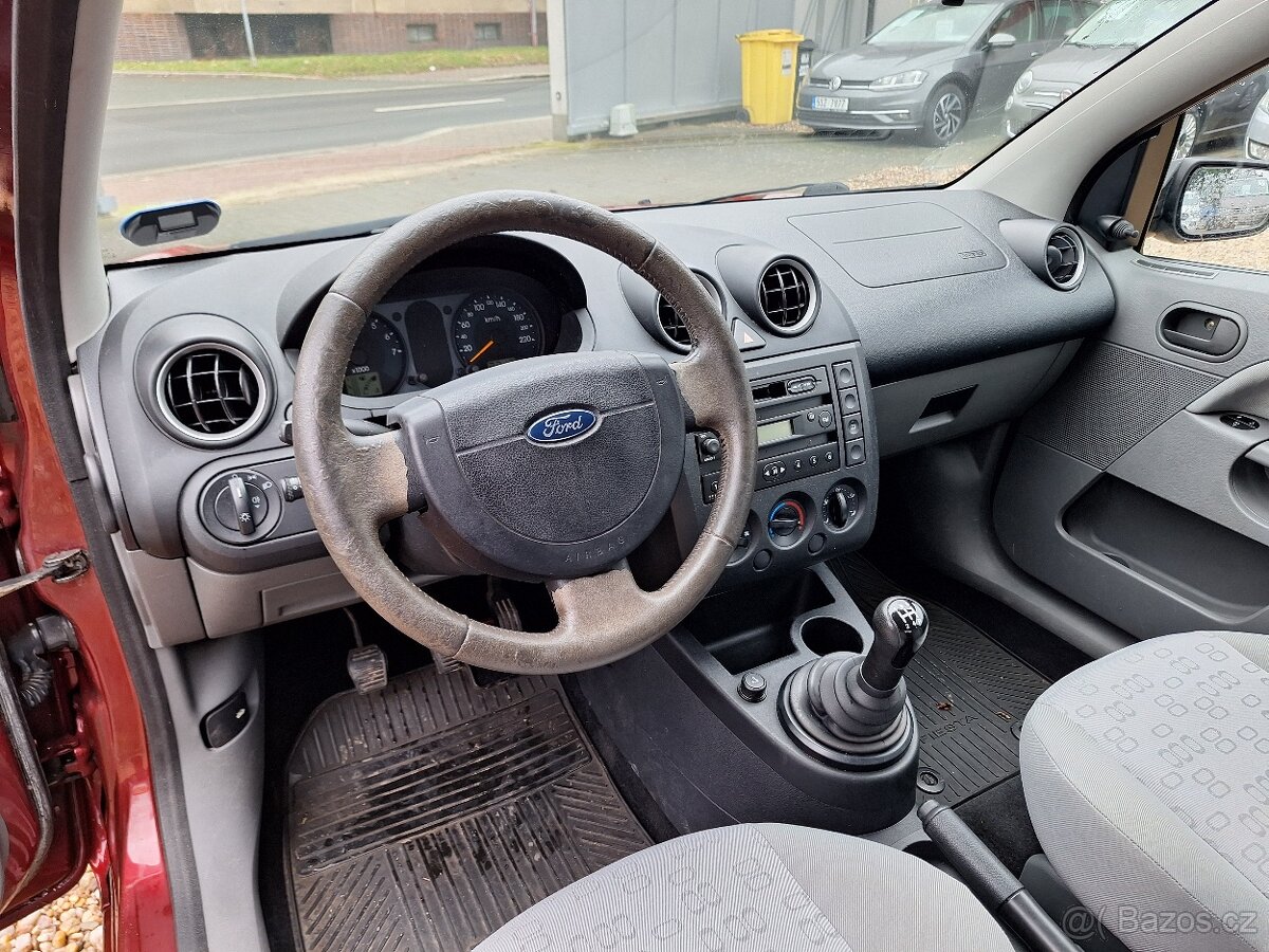 Ford Fiesta 1.3i 44KW - 10