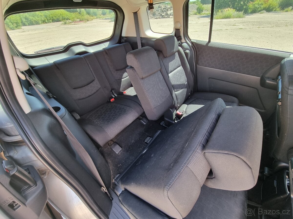 Mazda 5 - 2,0 TDI,105kw,2009 -7 míst - 10