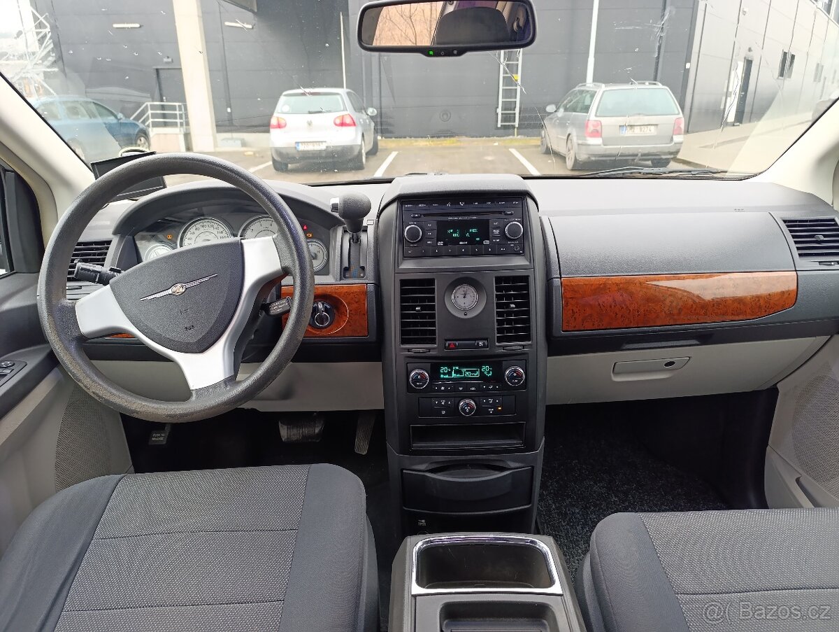 Chrysler Grand Voyager 3,8 LPG r.2008 - 10