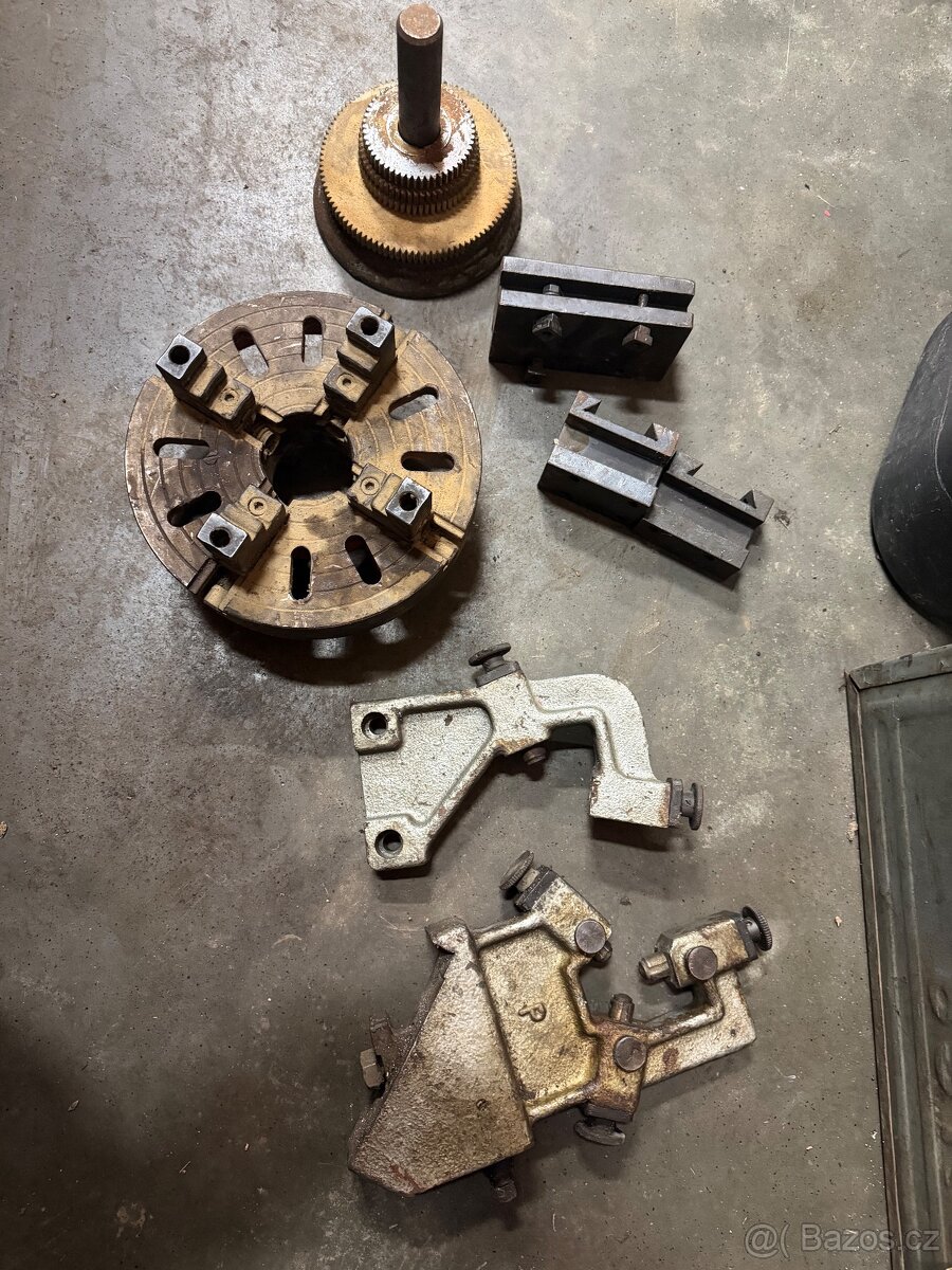 Nastrojarsky soustruh Tos SM 16 B - 10