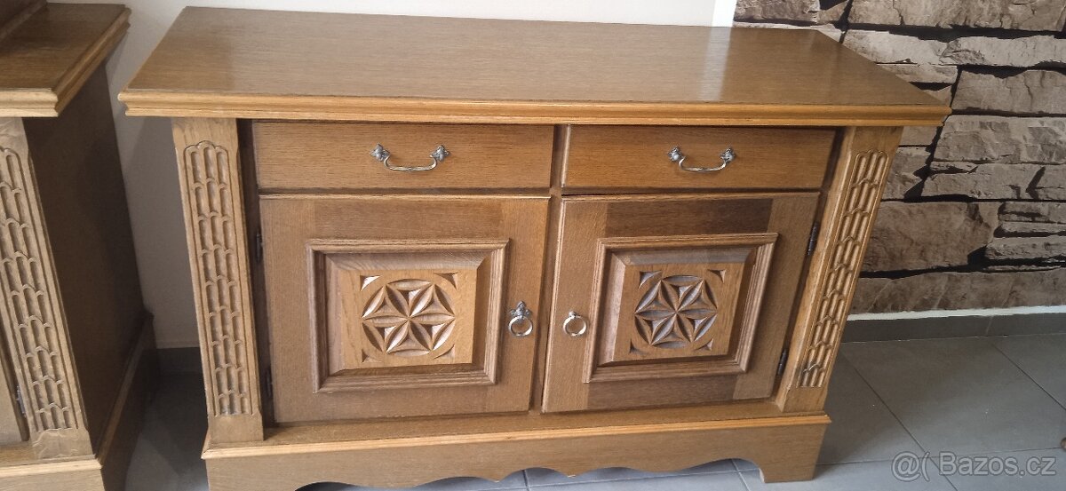 Rustikální komoda středně tmavý dub - 10