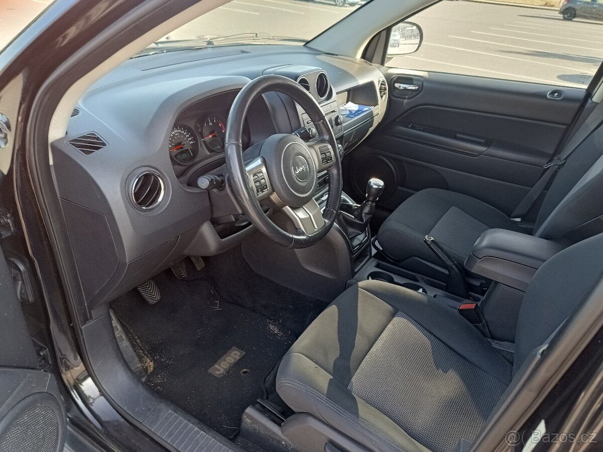 Jeep Compass 4x4 2.2 CRDI - 10