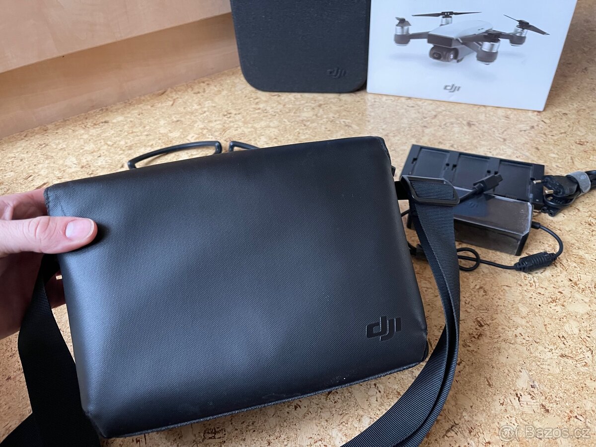 DJI Spark – Fly More Combo - 10