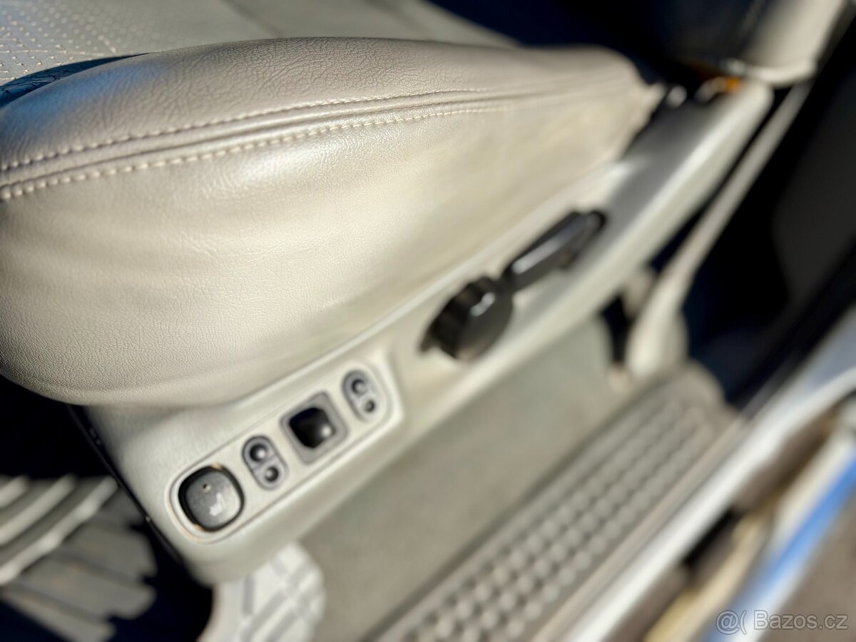 2003 Ford F-350 Super Duty Lariat Crewcab | Powerstroke - 10