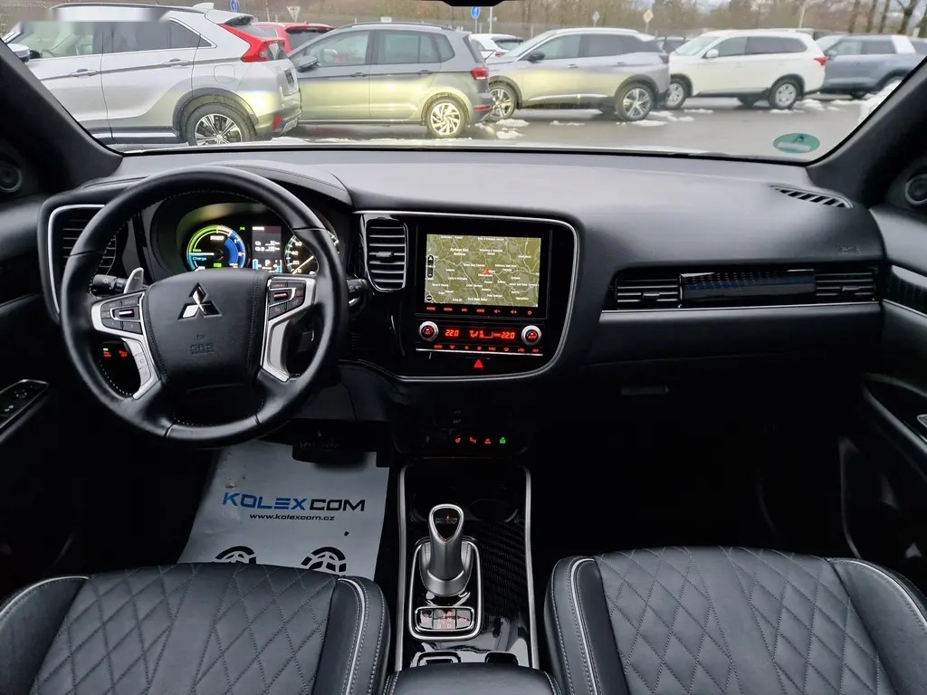Mitsubishi Outlander, 2.4 PHEV 4x4 - 10