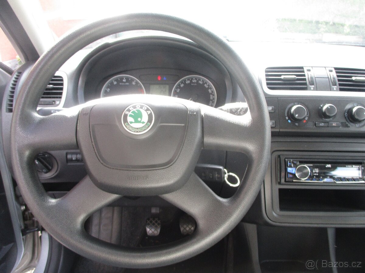 Škoda Fabia 1.4i 16V - 10