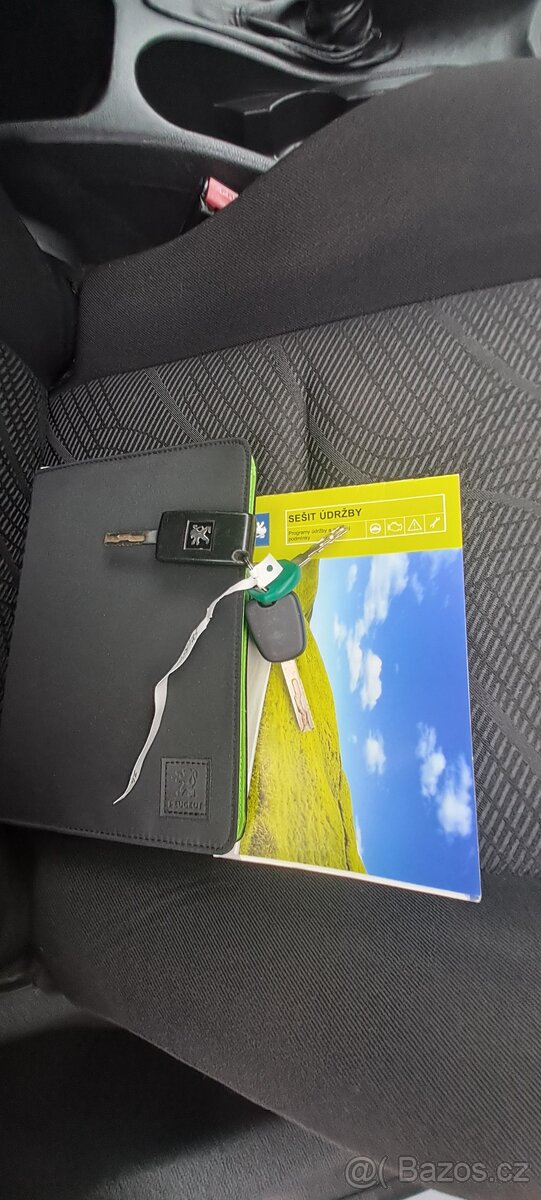 Peugeot 308 1.4i 70kW ČR 1.MAJ KLIMA - 10