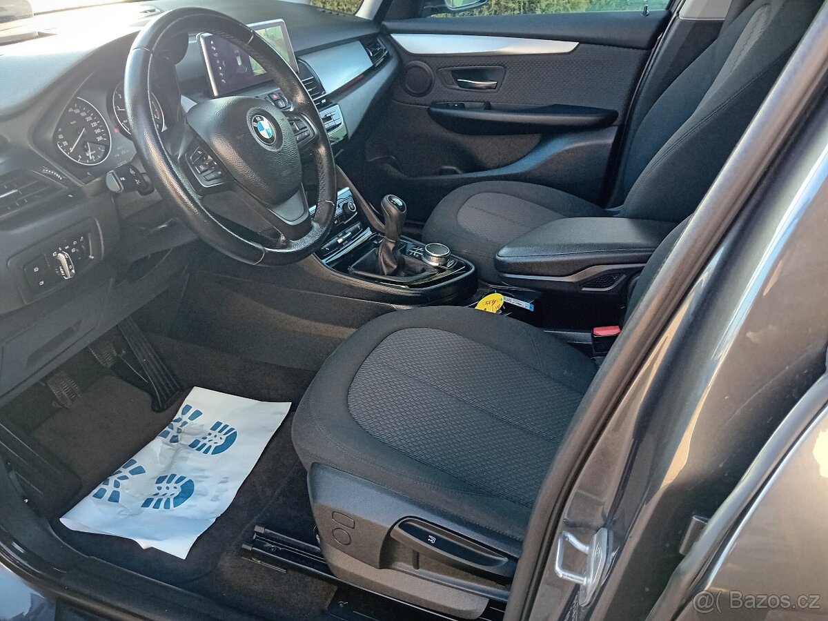 BMW Rad 2 Active Tourer 2 218d xDrive 2018 DPH - 10