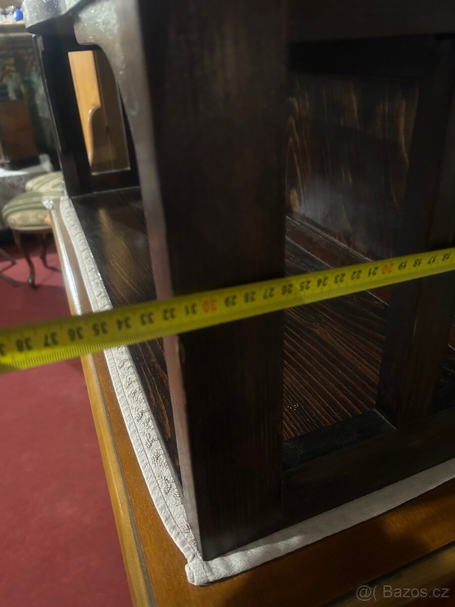 Krásná vitrína s vitrážemi elegantní kus - 10