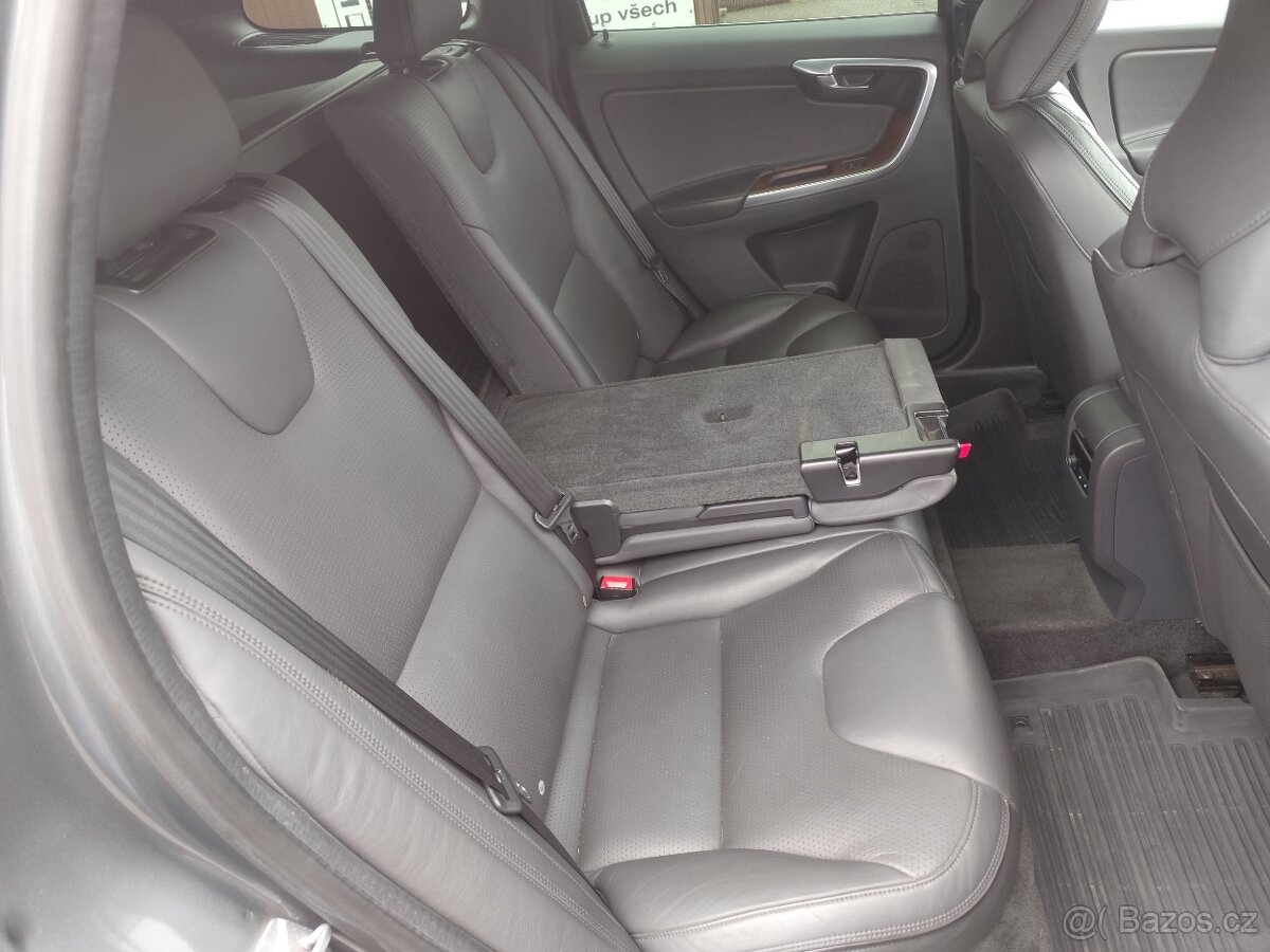 Volvo XC60.AWD.2.4.D5.162kw.Inscription.Automat.R.V.12/2015 - 10