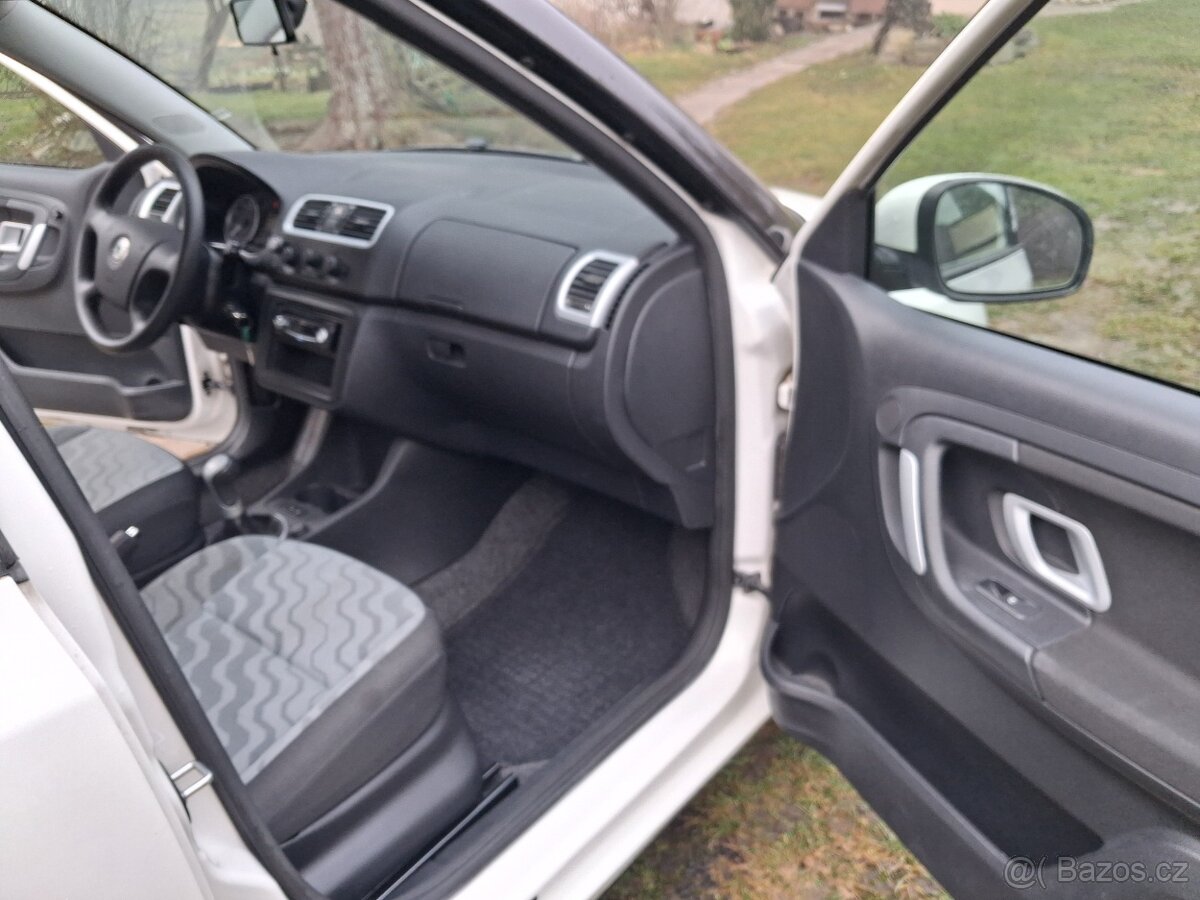 Škoda Fabia combi 1.4 benzin - 10