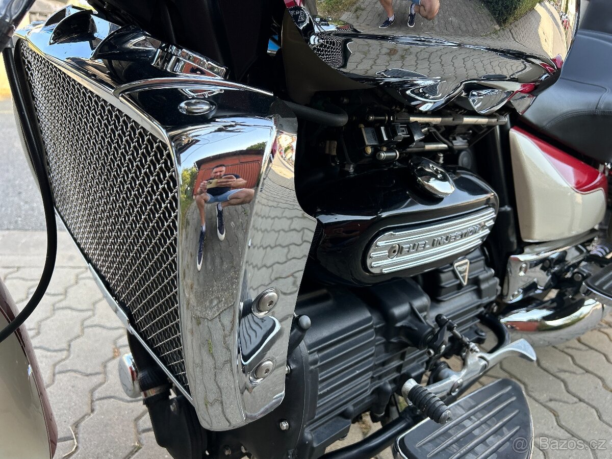 Triumph Rocket III Touring 2.3i - 10