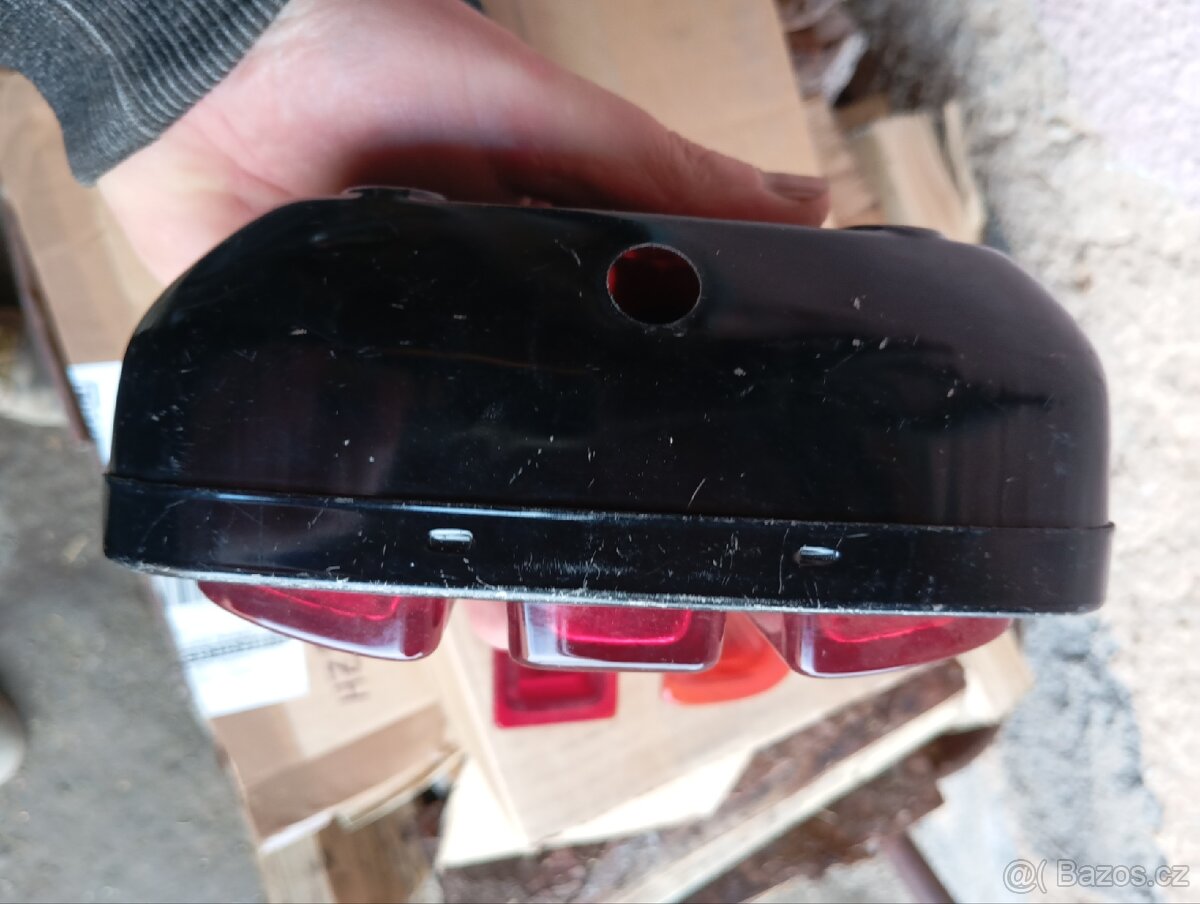 Zadní světlo - 10