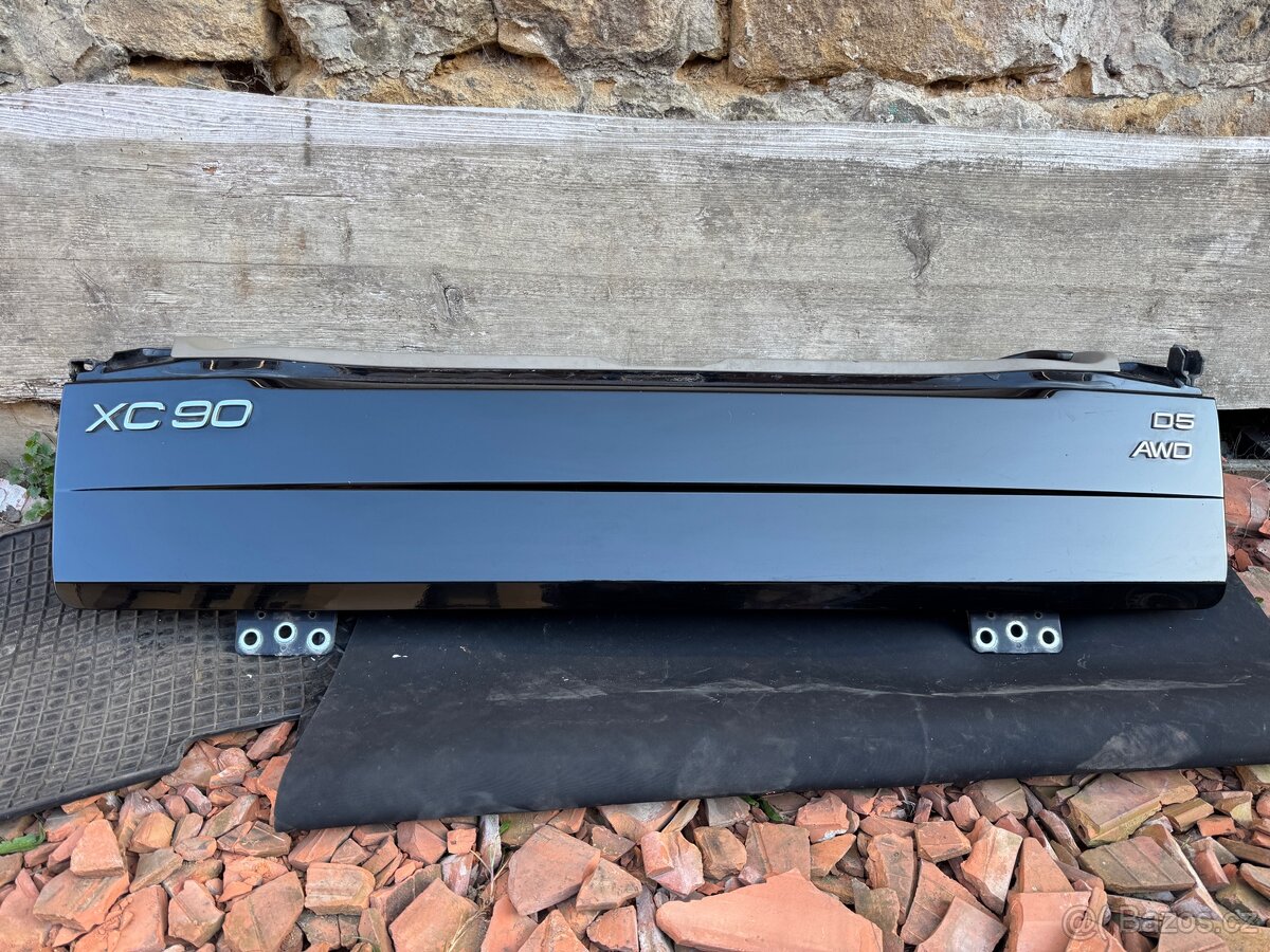 Dveře Volvo XC90 - černá barva 01900 - BLACK STONE SOLID - 10