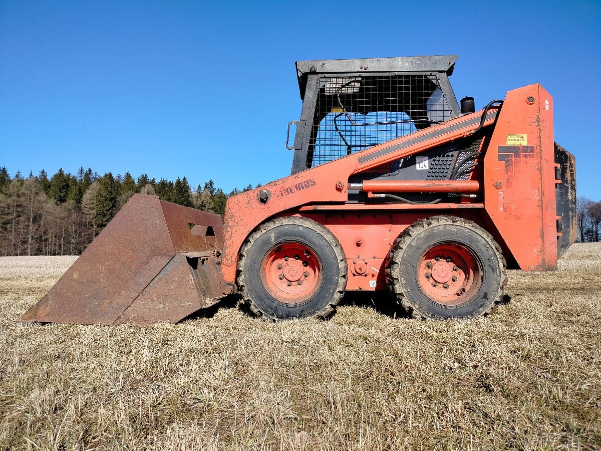 Prodám nakladač Thomas HD T 233 - 10