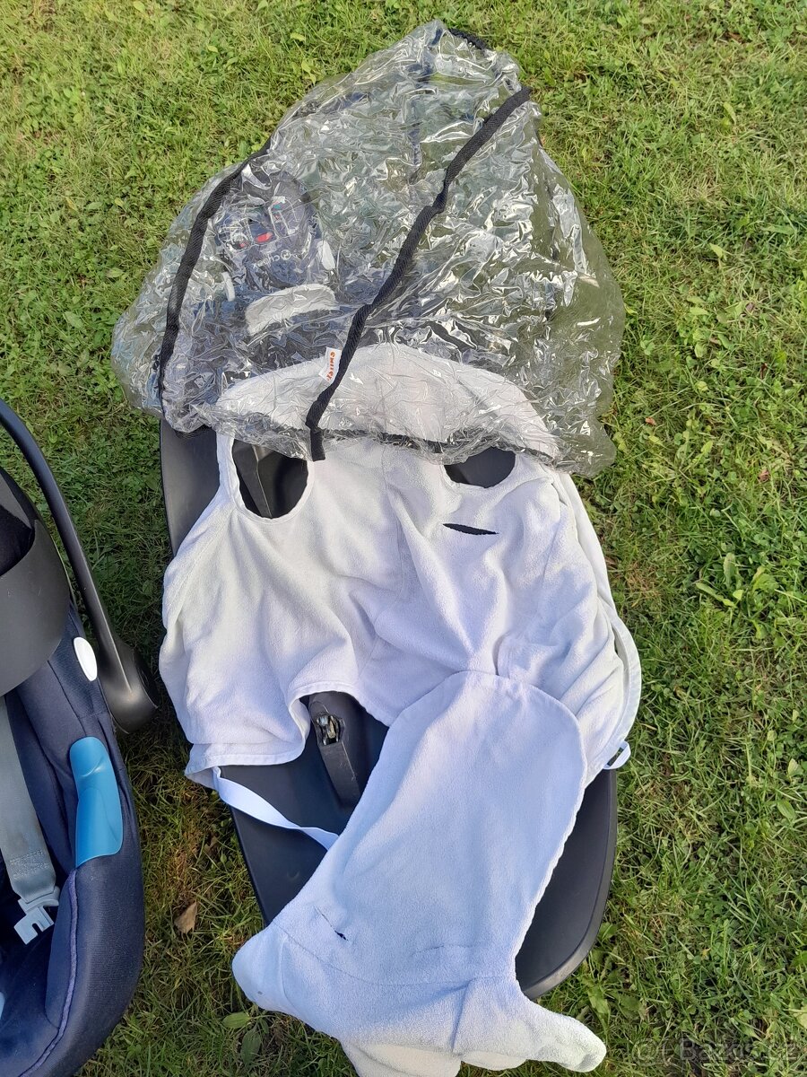 Cybex Aton se základnou - 10