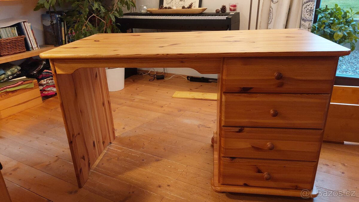 Psací stůl z masivu - 10