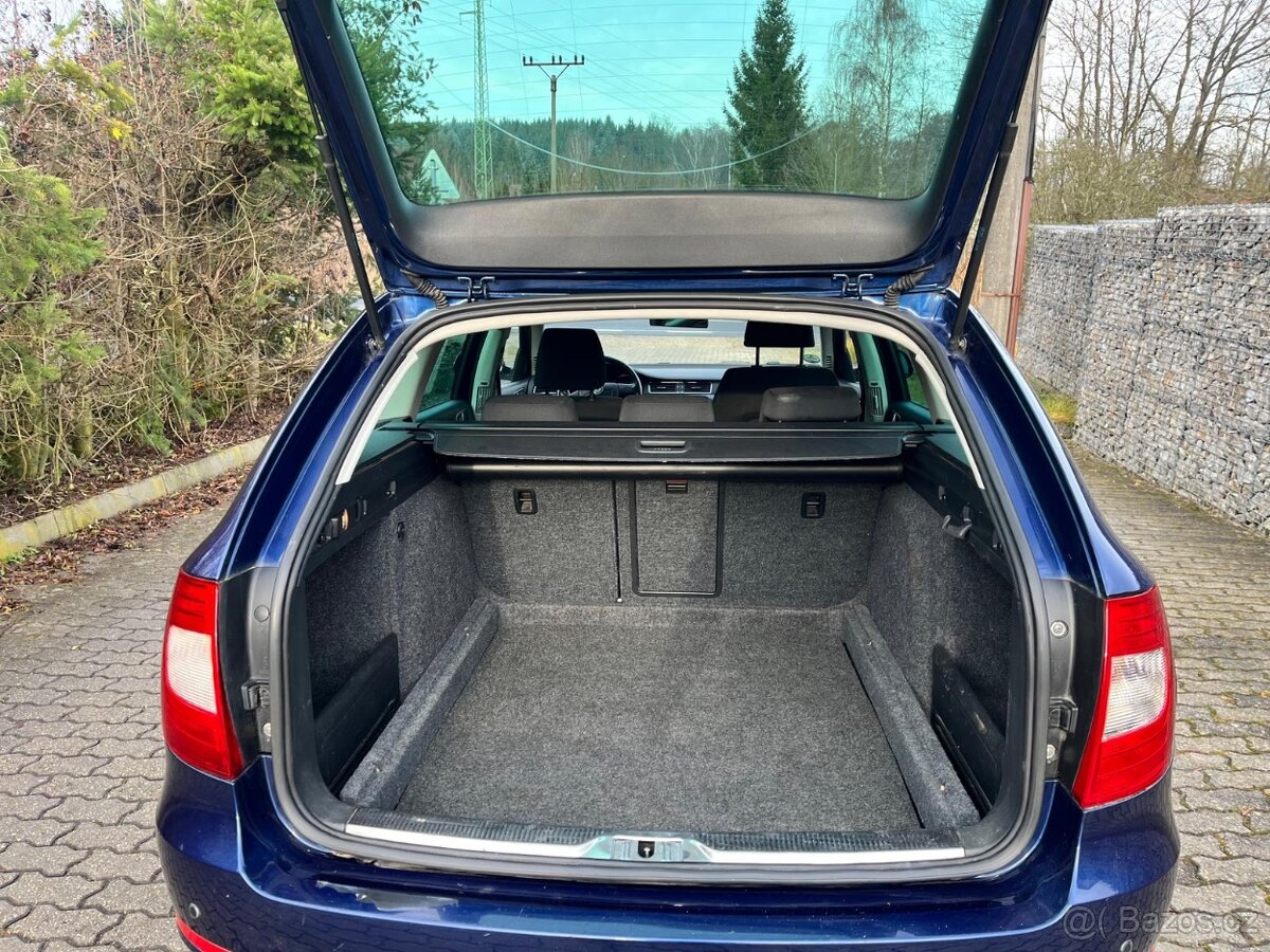 Škoda Superb 1.6 TDi 77kW Variant - 10