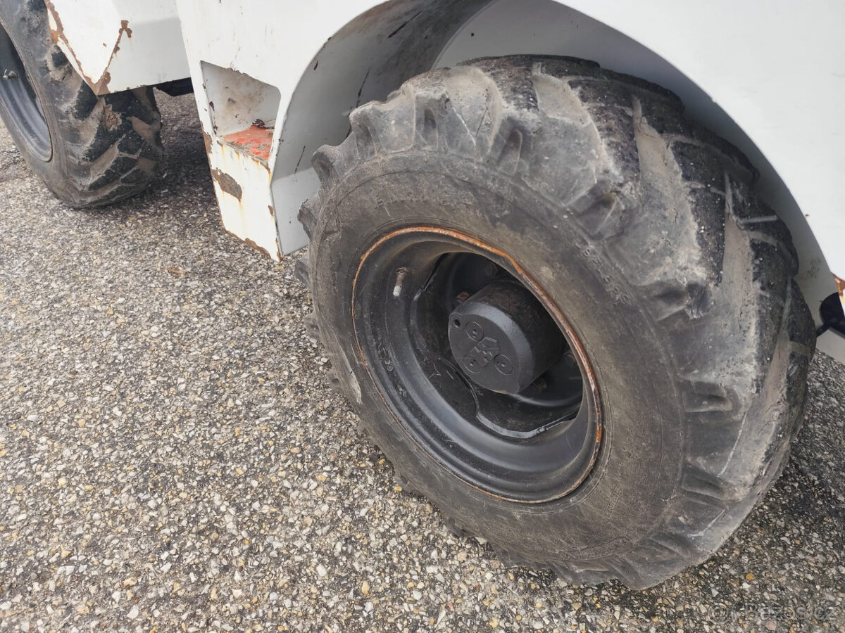 Mini traktorbagr, vaha 3.6t. - 10