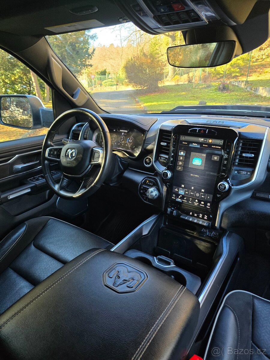 Ram Laramie 2023 - 10
