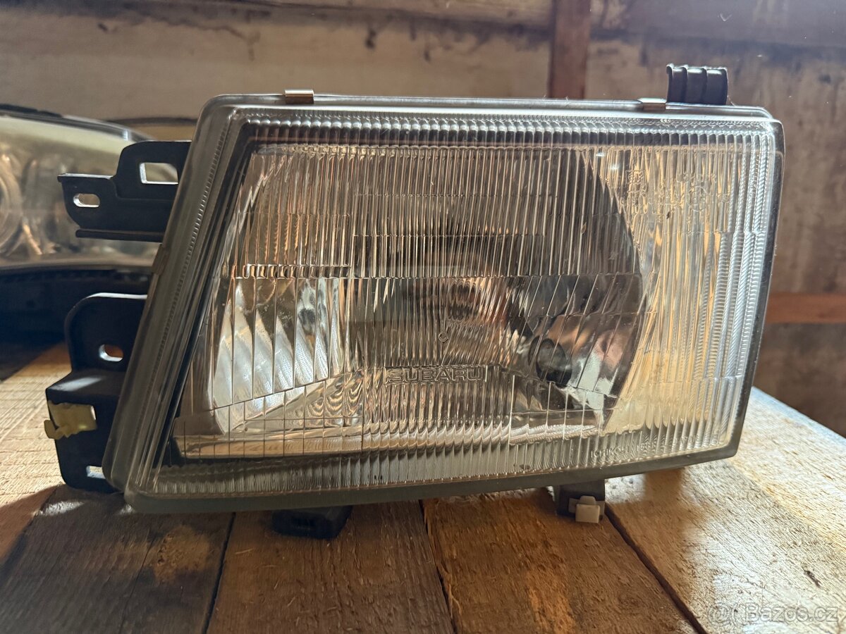 Subaru Forester SF světla , blinkry přední - 10