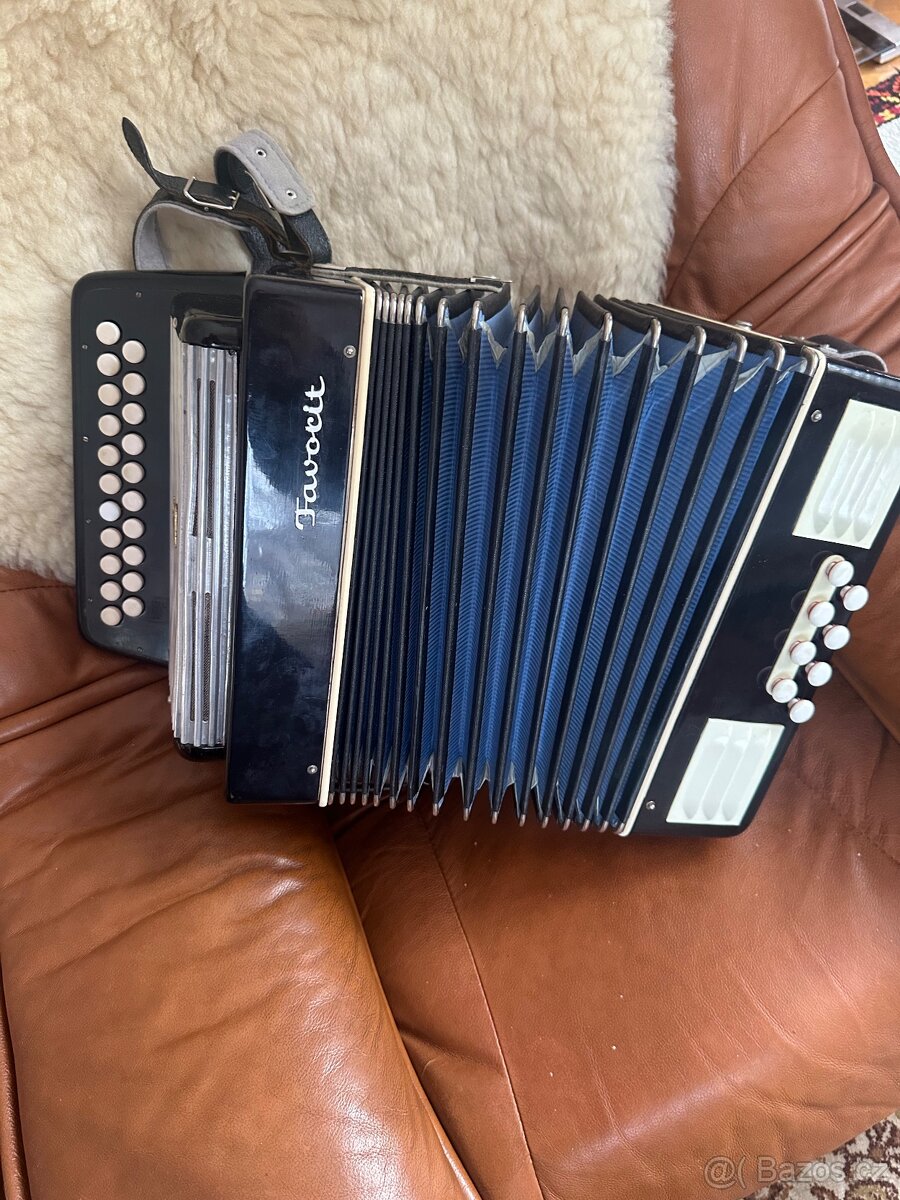 Heligonka Favorit Lignatone - 10