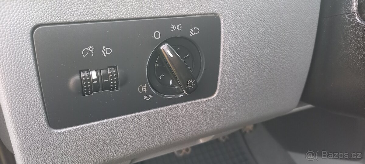 Skoda fabia 1.4mpi nová stk - 10